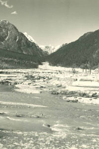 Approaching Yumthang from Lachung